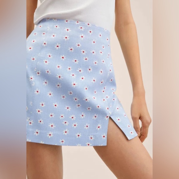 MANGO Mini Floral Skirt Size XS Front Slit Lined Blue Red White MNG - Picture 2 of 14